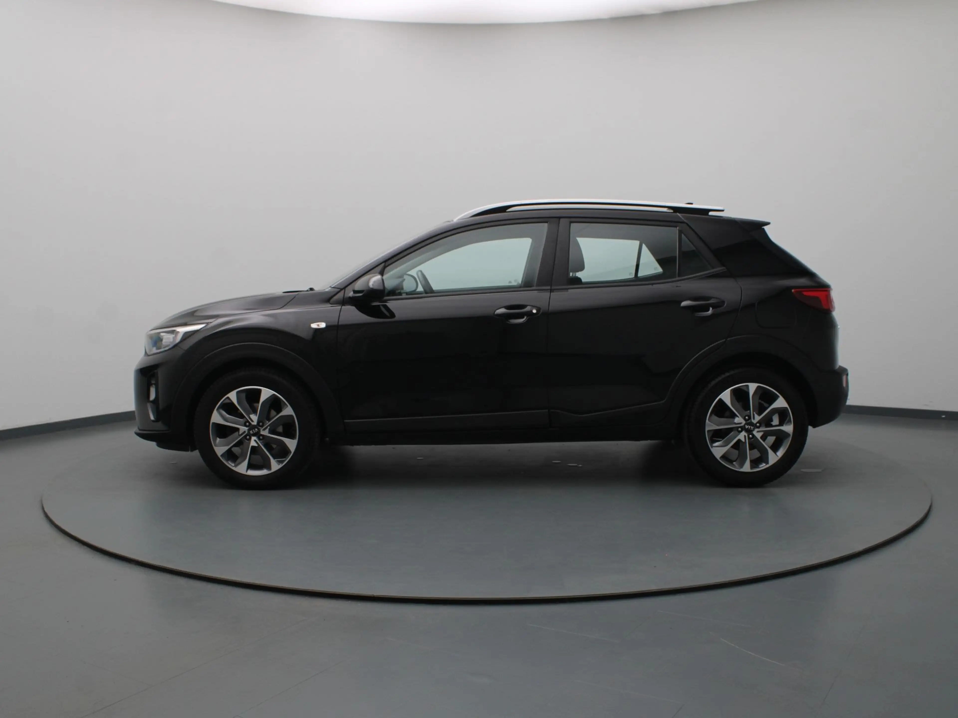Kia Stonic 100pk T-GDi DynamicLine Apple Carplay/Android Auto — photo 23