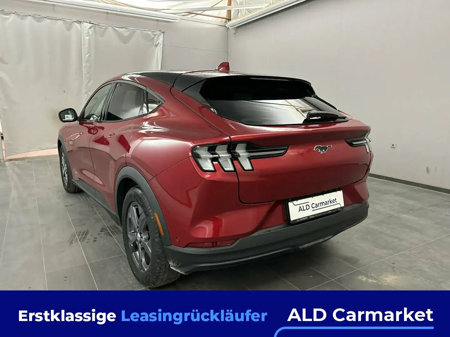 Ford Mustang Mach-E Geschlossen, 5-türig, Direktantrieb, 1-Gang Piros - 2