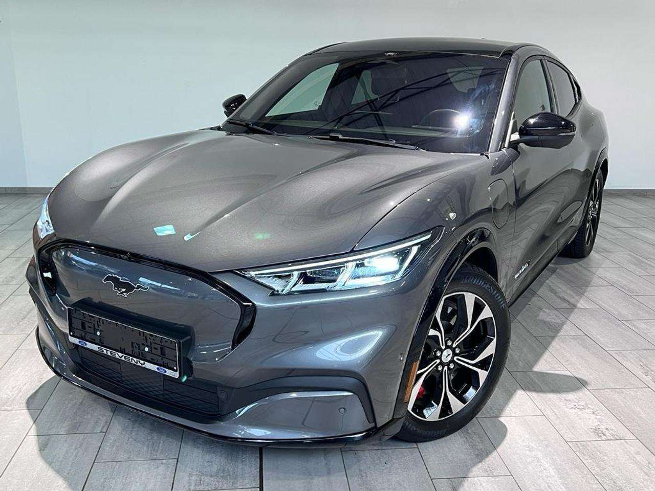 2021 Ford MUSTANG