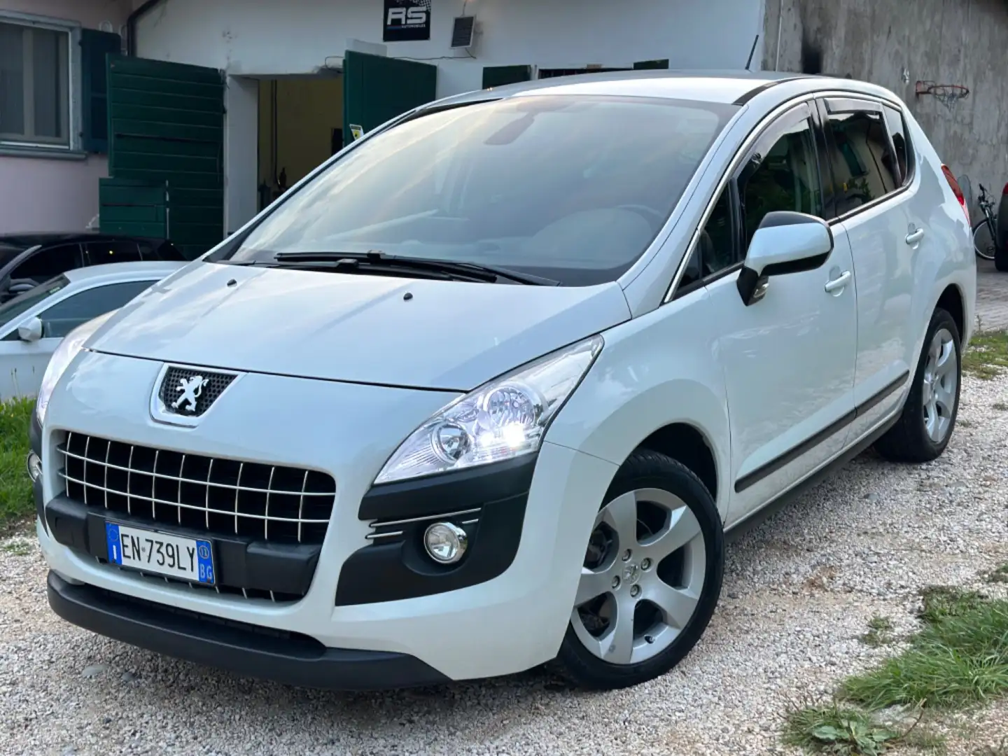 Peugeot 3008 3008 1.6 HDi 112CV Allure Bianco - 1