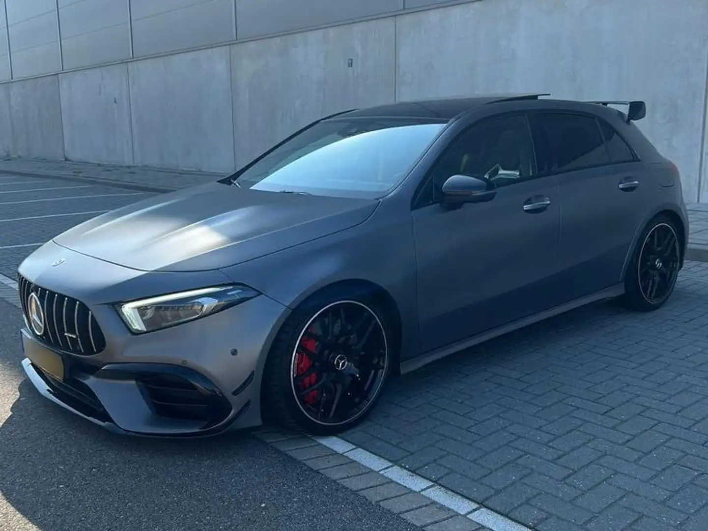 Mercedes-Benz A 45 AMG A45S AMG Grijs - 1