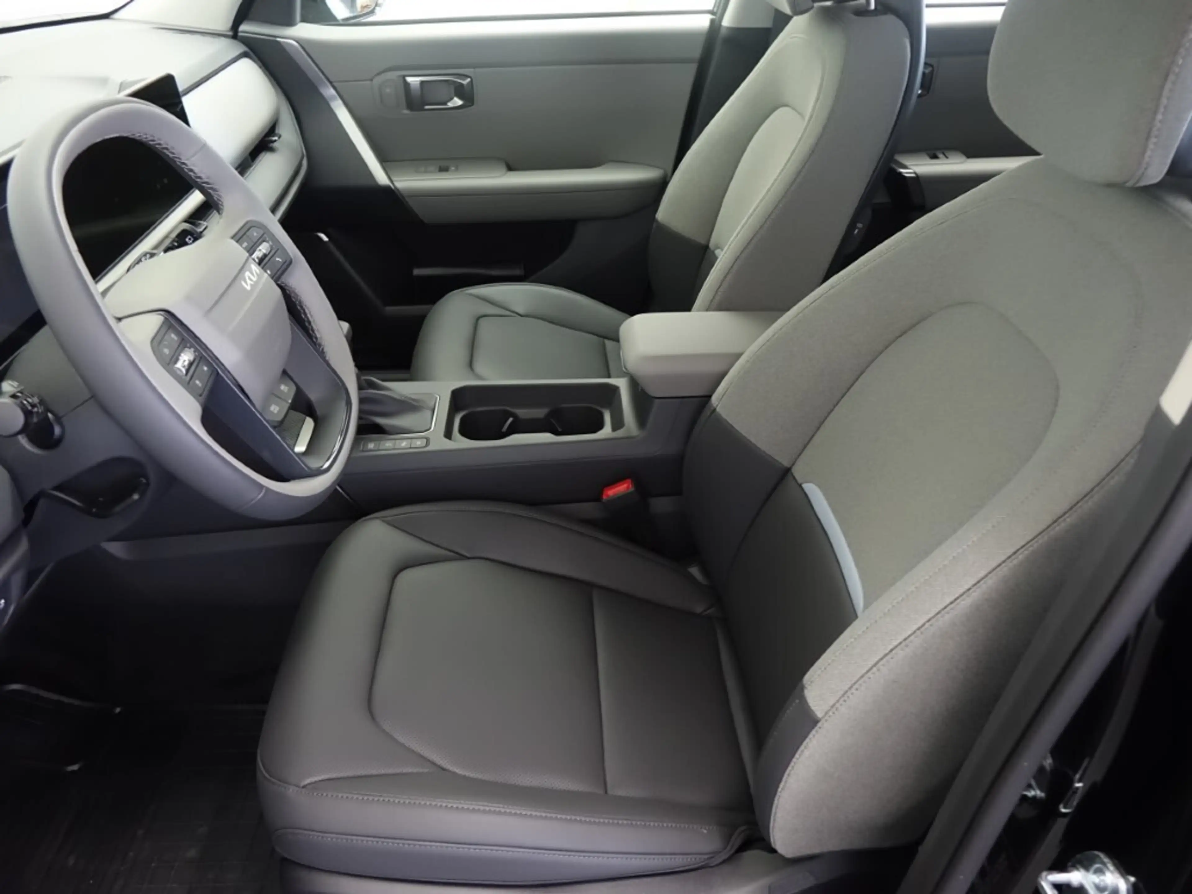 Kia Seltos 1,6 TGDI 180 4WD Silber Aut. — photo 7
