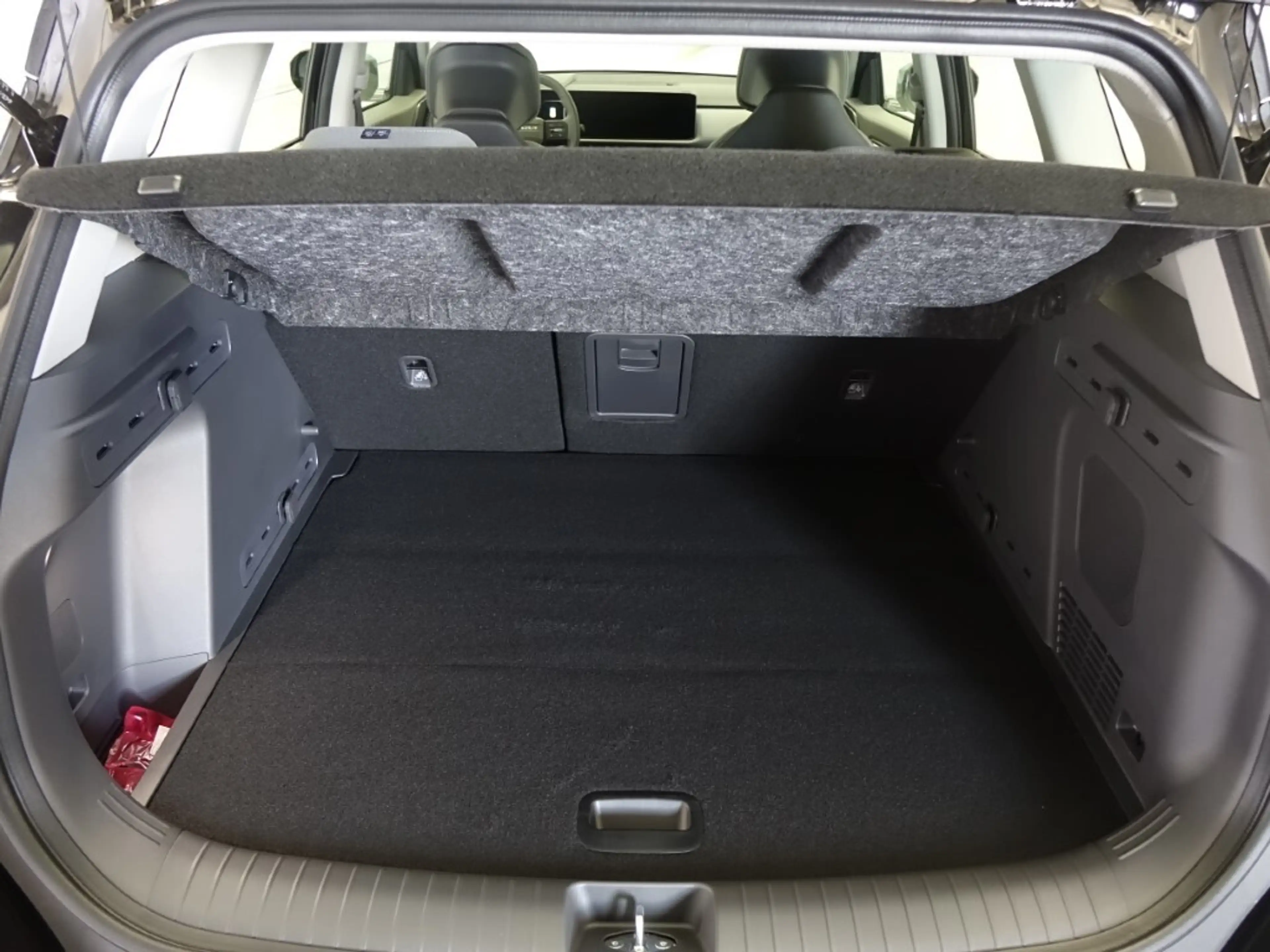 Kia Seltos 1,6 TGDI 180 4WD Silber Aut. — photo 15