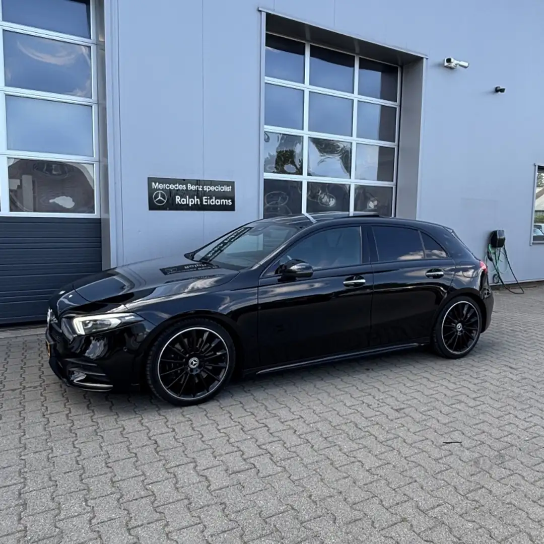 Mercedes-Benz A 250 *pano, head up, vol* Premium Plus Zwart - 1