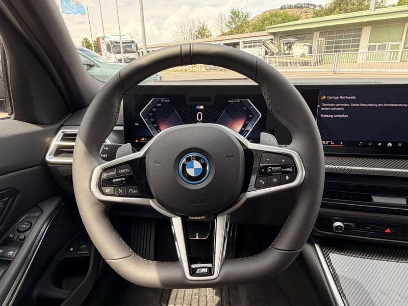 BMW 330 e Touring xDrive M-Sport Paket PRO AHK HUD Navi — photo 15