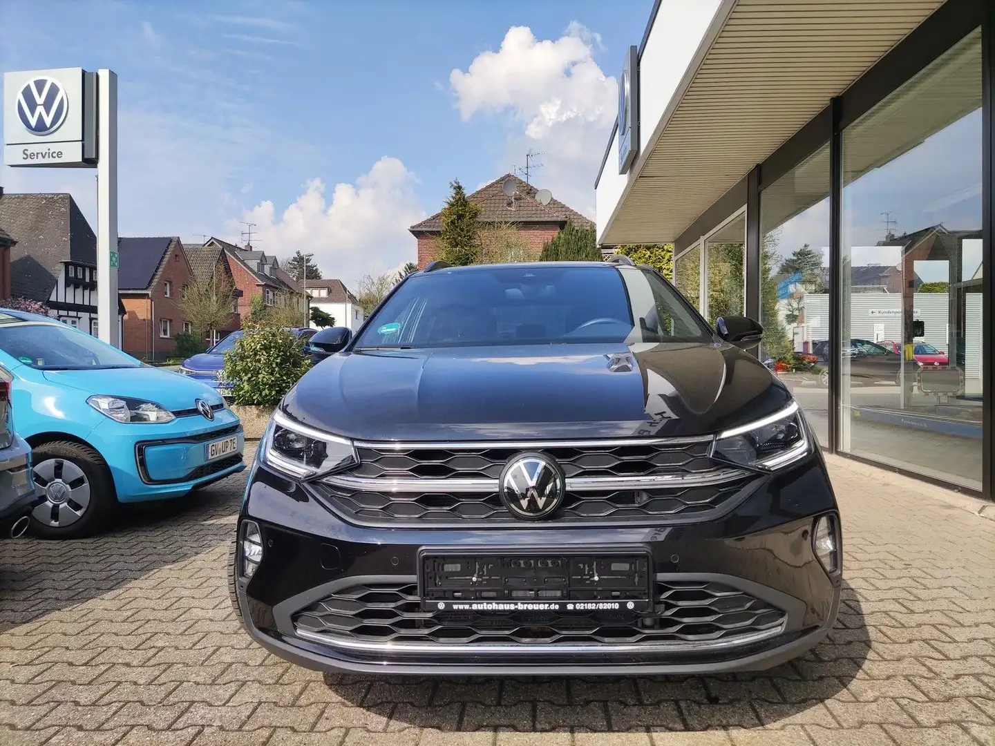 Volkswagen Taigo Move IQ DRIVE,AHK,NAV,KAM,GJR Schwarz - 2