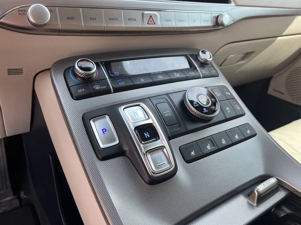 Hyundai PALISADE photo Hyundai PALISADE