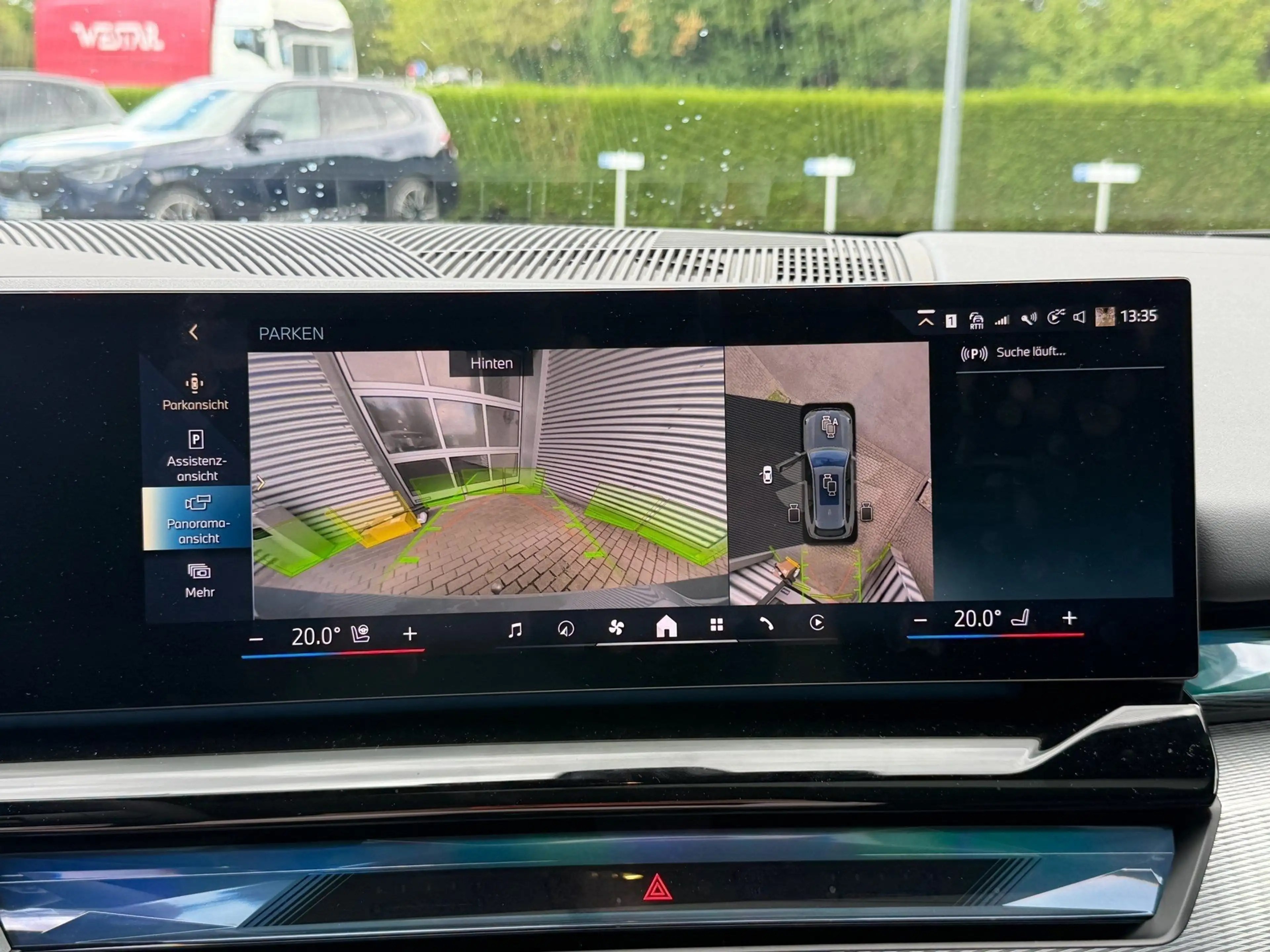 BMW i5 eDrive40 MSportPro HUD PANO DAProf AHK — photo 11
