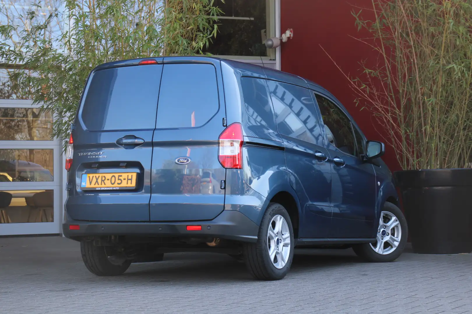 Ford Transit Courier 1.5 TDCI 100PK Limited 5 jaar fabrieksgarantie | w Blauw - 2