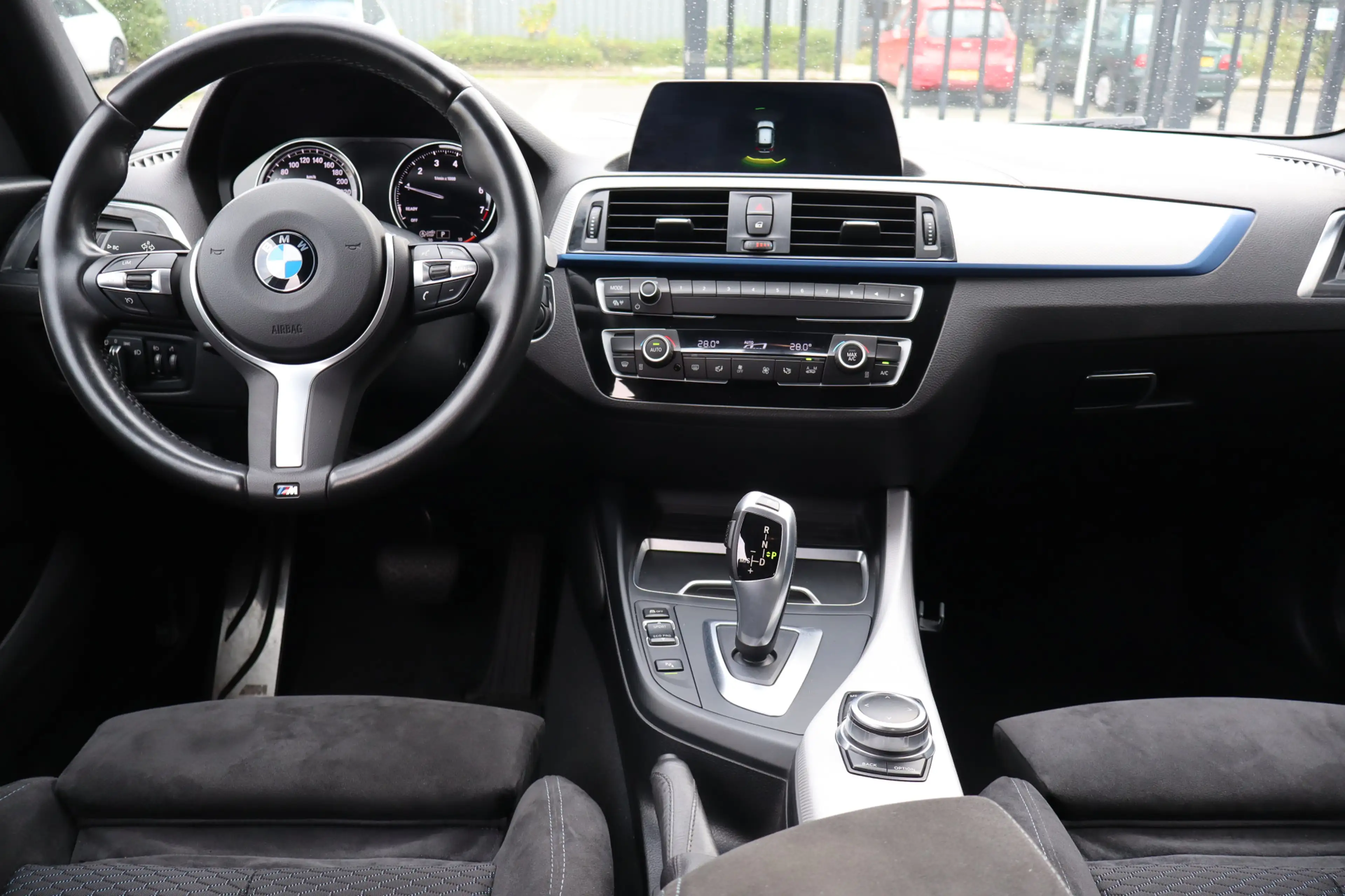 BMW 118 1-serie 118i M Sport Executive Automaat/Nederlands — photo 12