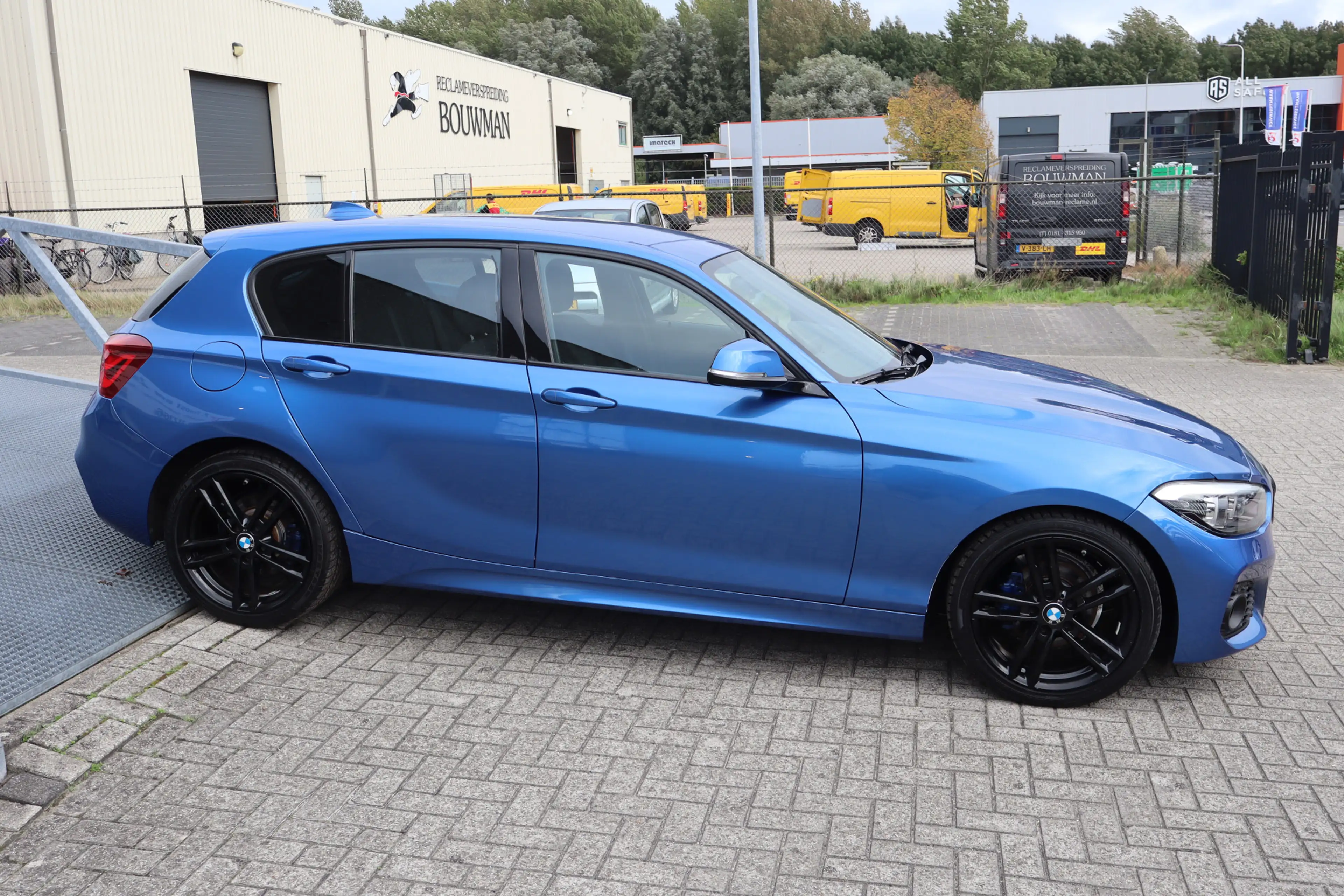 BMW 118 1-serie 118i M Sport Executive Automaat/Nederlands — photo 8