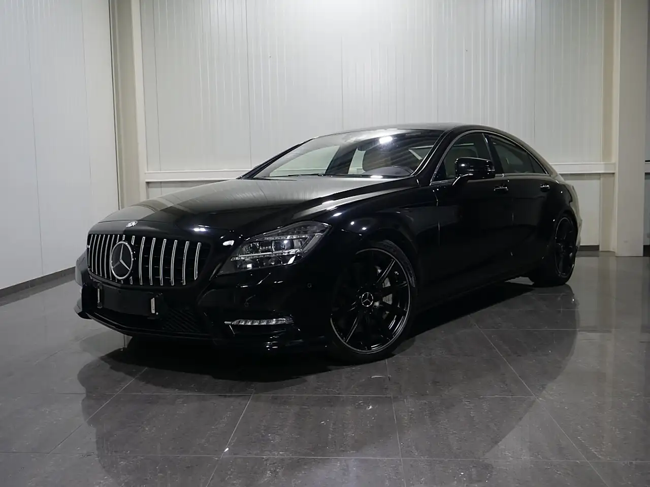 Mercedes-Benz CLS 500