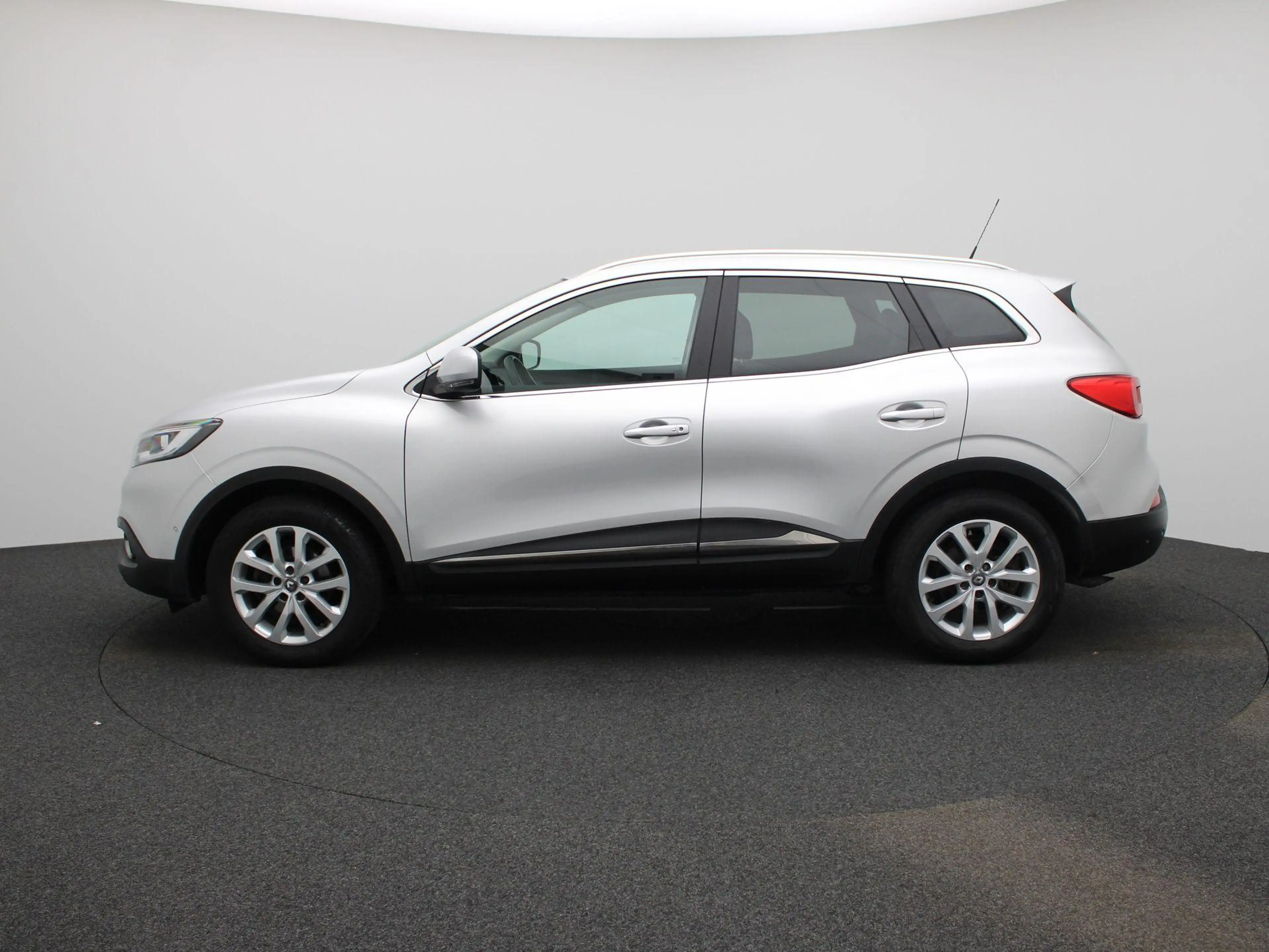 Renault Kadjar 1.2 TCe Intens | Trekhaak | Blind Spot Warning | C — photo 4