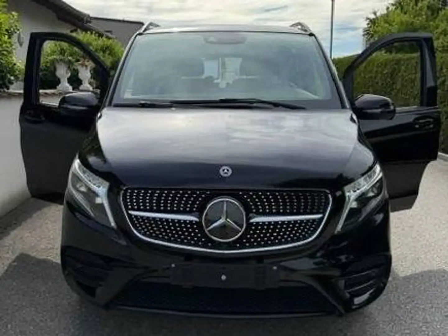 Mercedes-Benz V 300 V 300 d Kombi 4MATIC lang Avantgarde Aut. Avantgarde Schwarz - 1