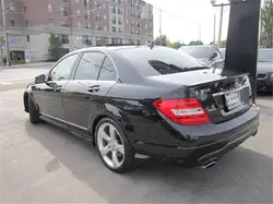 Mercedes-Benz C-Class снимка Mercedes-Benz C-Class
