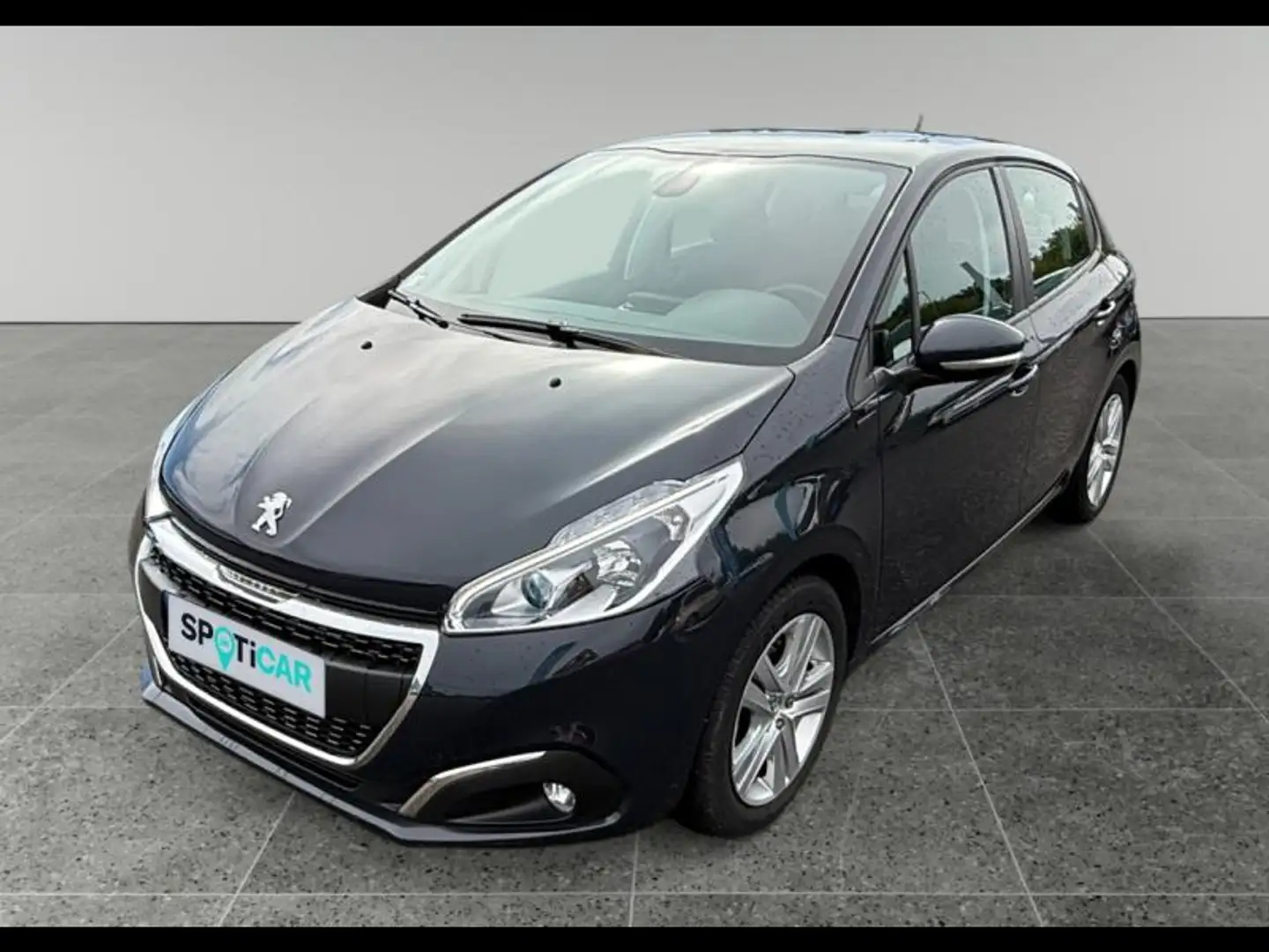 Peugeot 208 1.2 PureTech 82ch E6.c Signature 5p Gris - 1