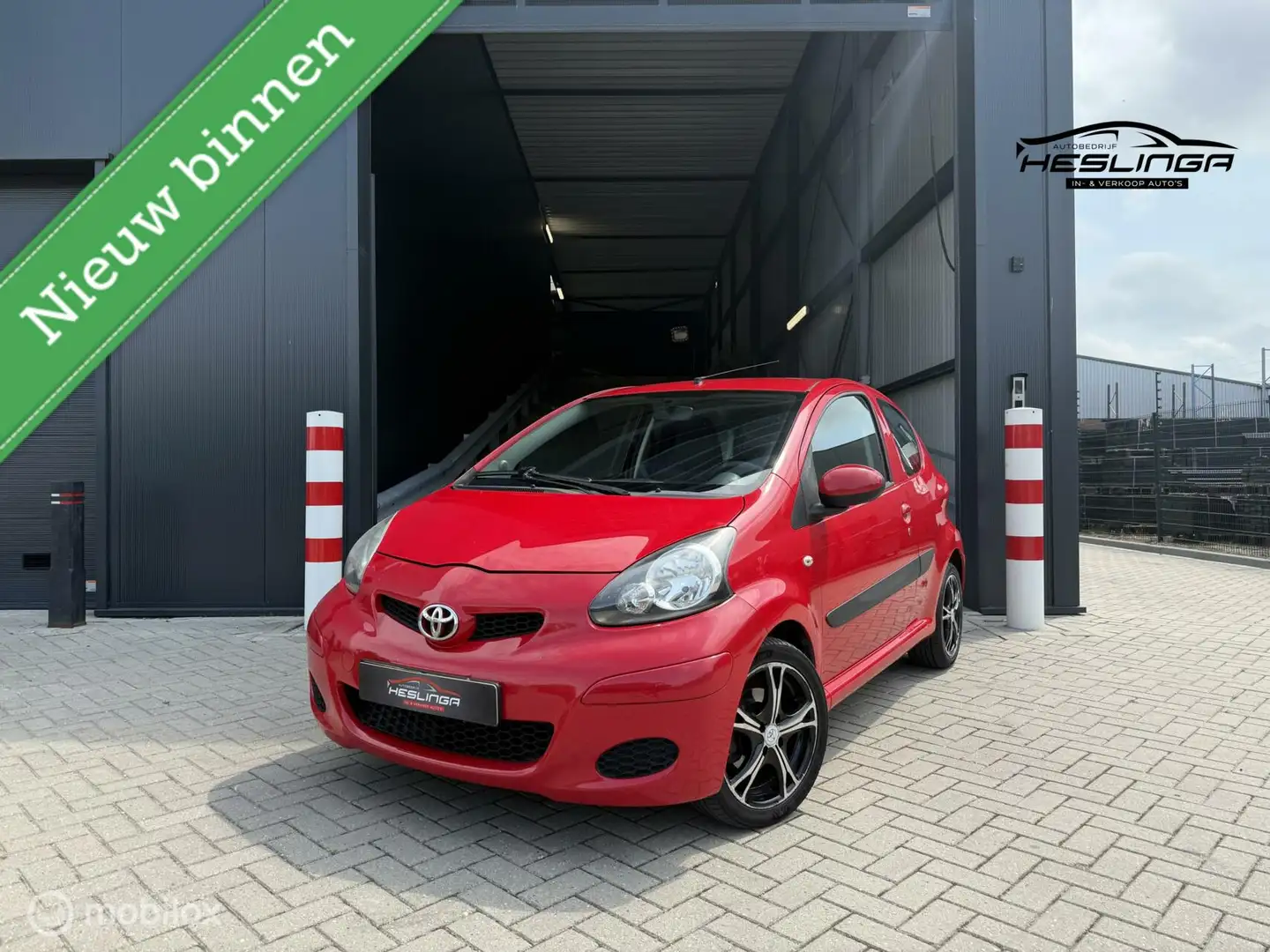 Toyota Aygo 1.0-12V Comfort | Nieuwe APK 07-2026 Rood - 1