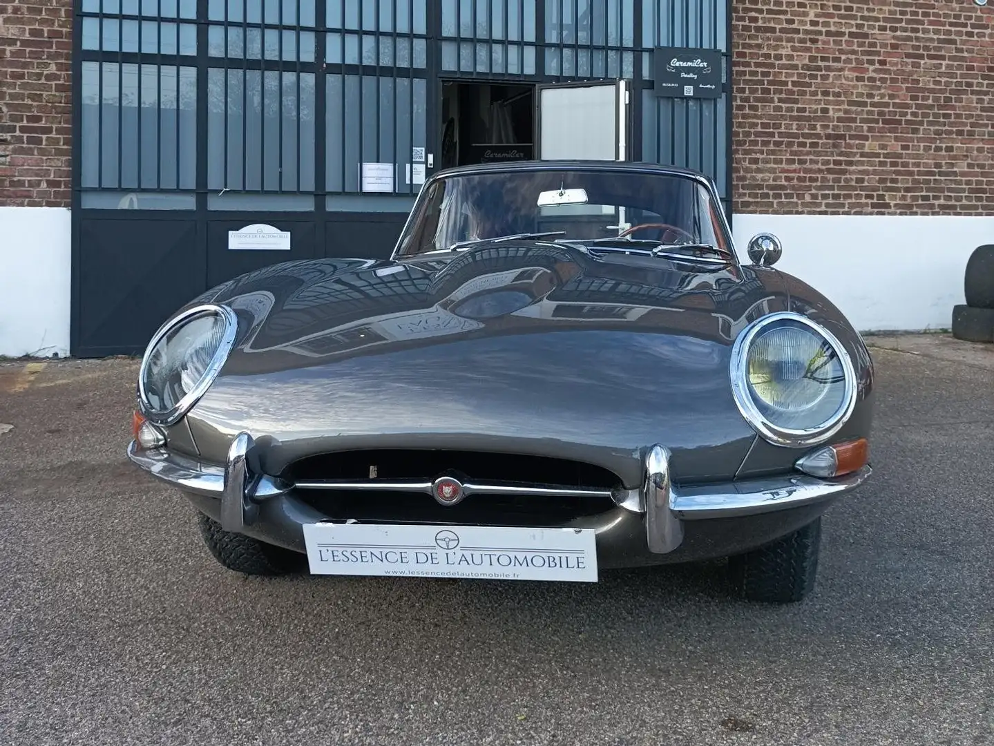 Jaguar E-Type série 1 4.2 européenne Bronze - 2