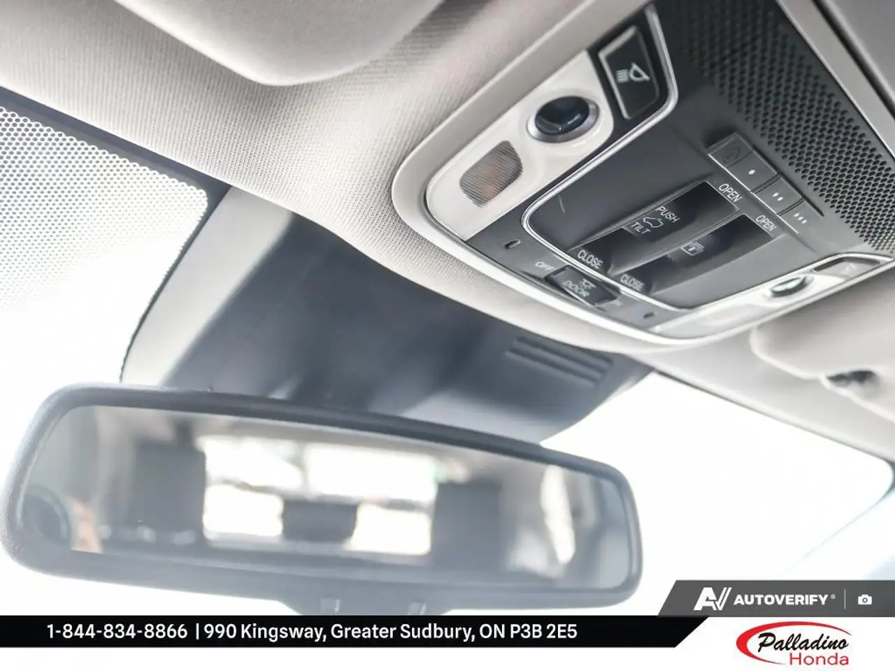 Honda CR-V photo Honda CR-V