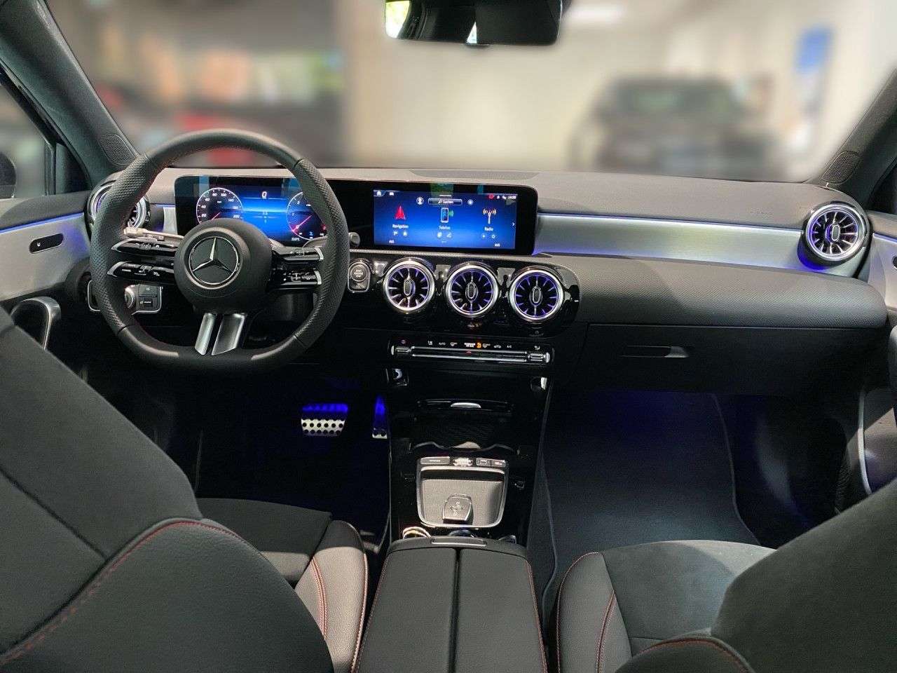 Mercedes-Benz A 220