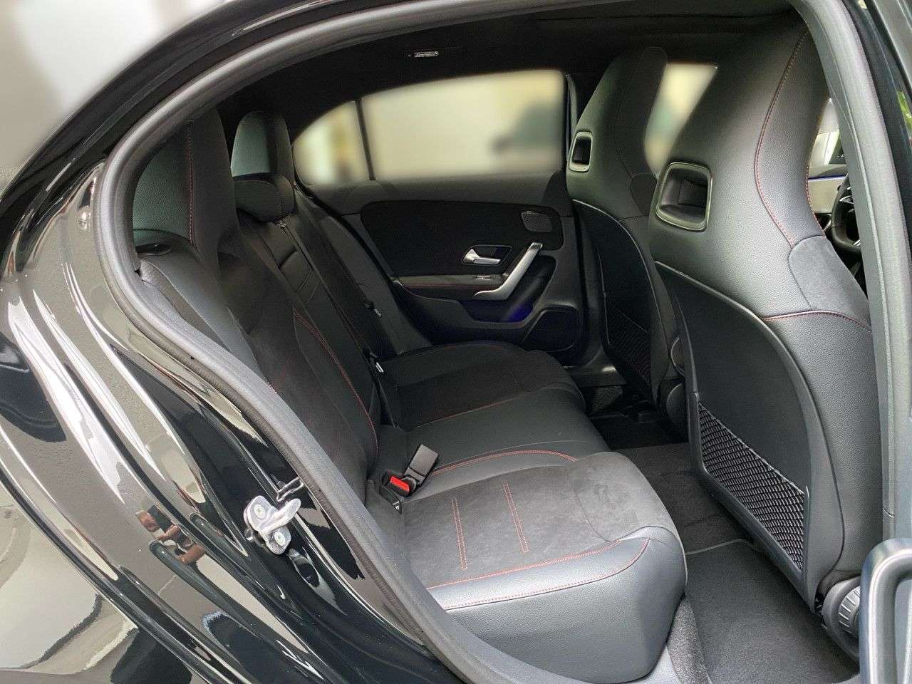 Mercedes-Benz A 220