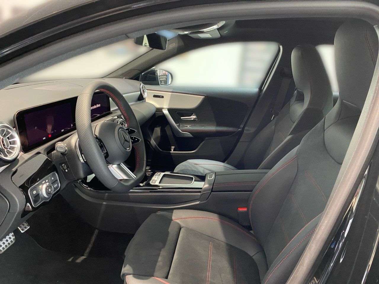 Mercedes-Benz A 220