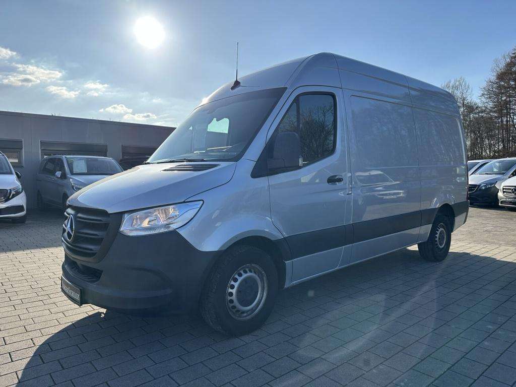 Second hand Mercedes Benz Sprinter 
