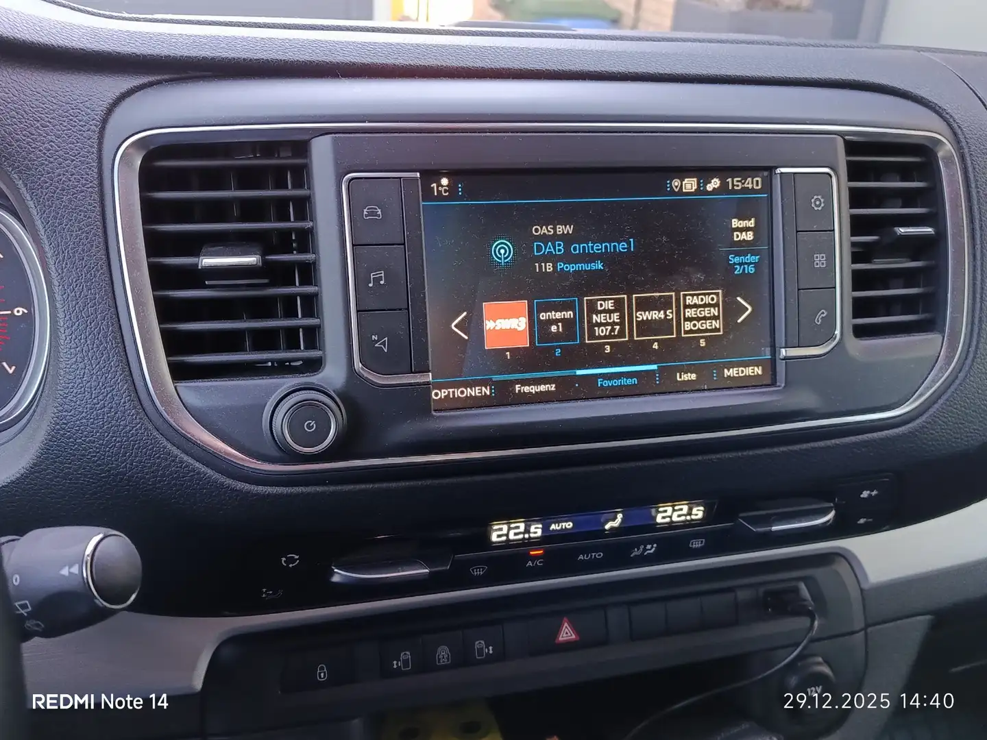 Peugeot Traveller L2 2.0 BlueHDi 180 S&S EAT8 Business VIP Grau - 2