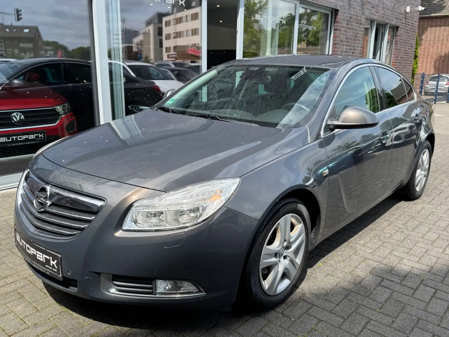 Opel Insignia A Lim. Edition Titanium Navi Tempo SHZ Gri - 1