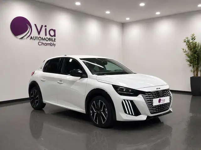 Peugeot 208 view 3
