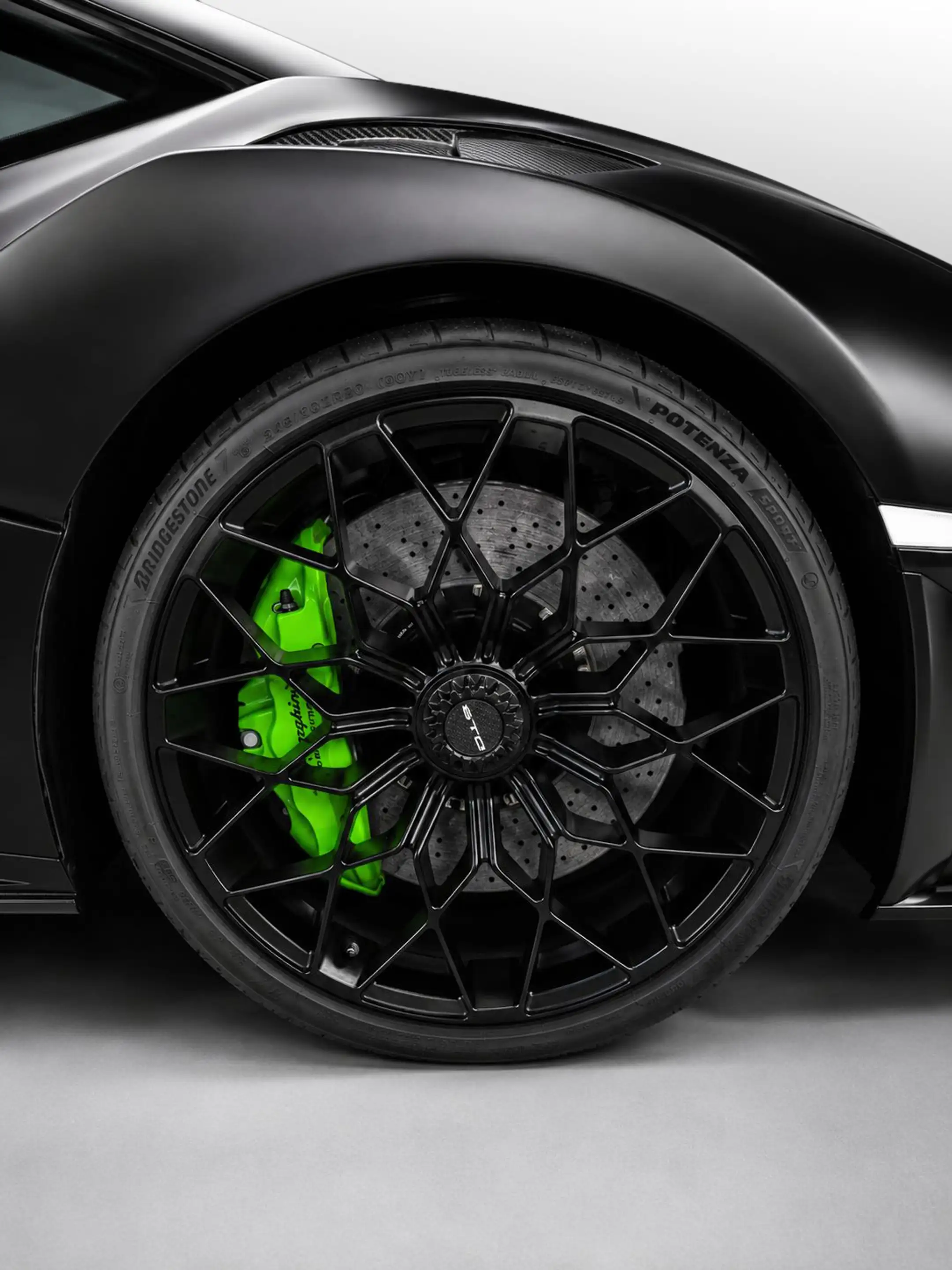 Lamborghini Huracán STO|MY24|Nero Noctis|Full PPF|C-Lock — photo 5