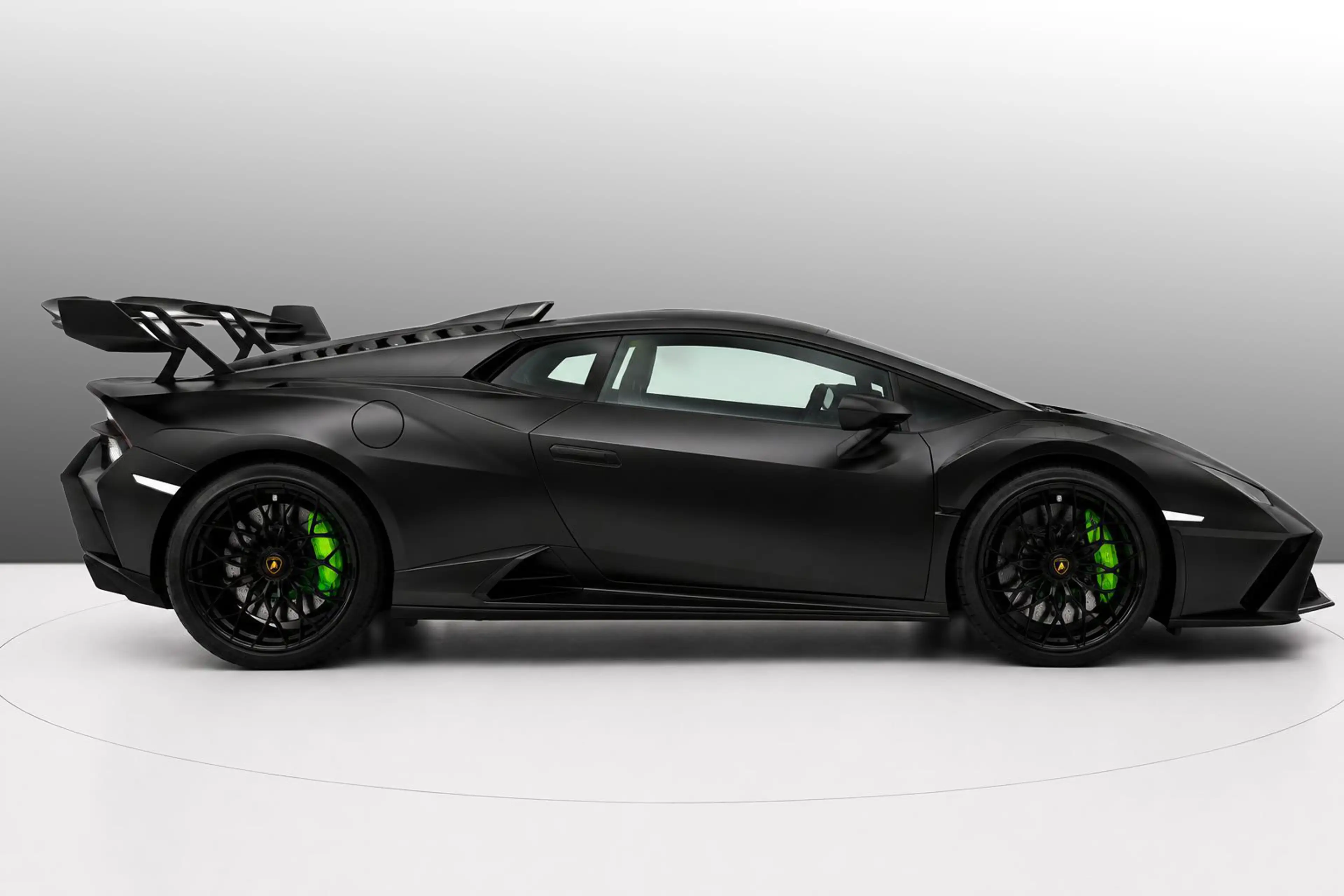 Lamborghini Huracán STO|MY24|Nero Noctis|Full PPF|C-Lock — photo 4