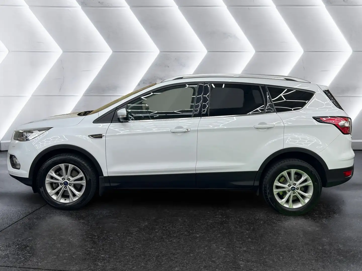 Ford Kuga 1.5L Titanium | Erstbesitz | AHK | Servicegepflegt Weiß - 2