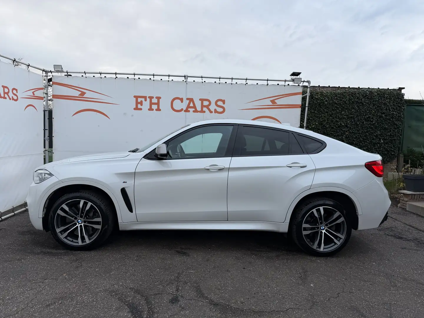 BMW X6 M M50d xDrive 381 PK*DIGITAL TACHO*FULL LED*CAMERA* Blanc - 2