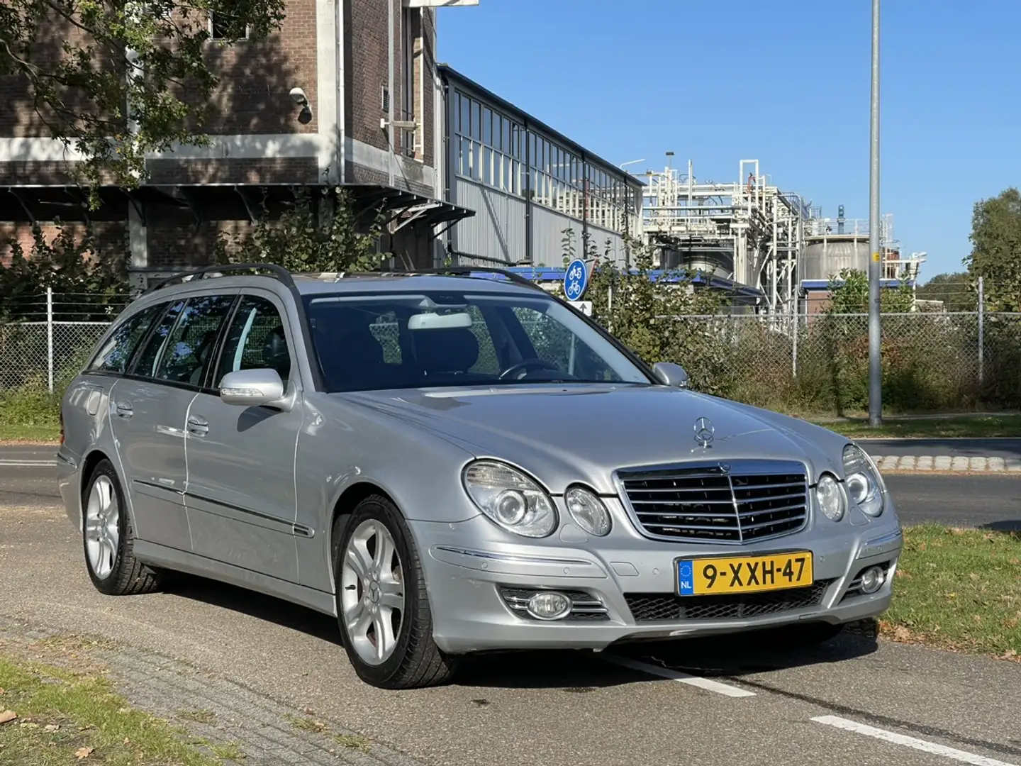Mercedes-Benz E 200 Estate K. Avantgarde | AUTOMAAT Grijs - 1