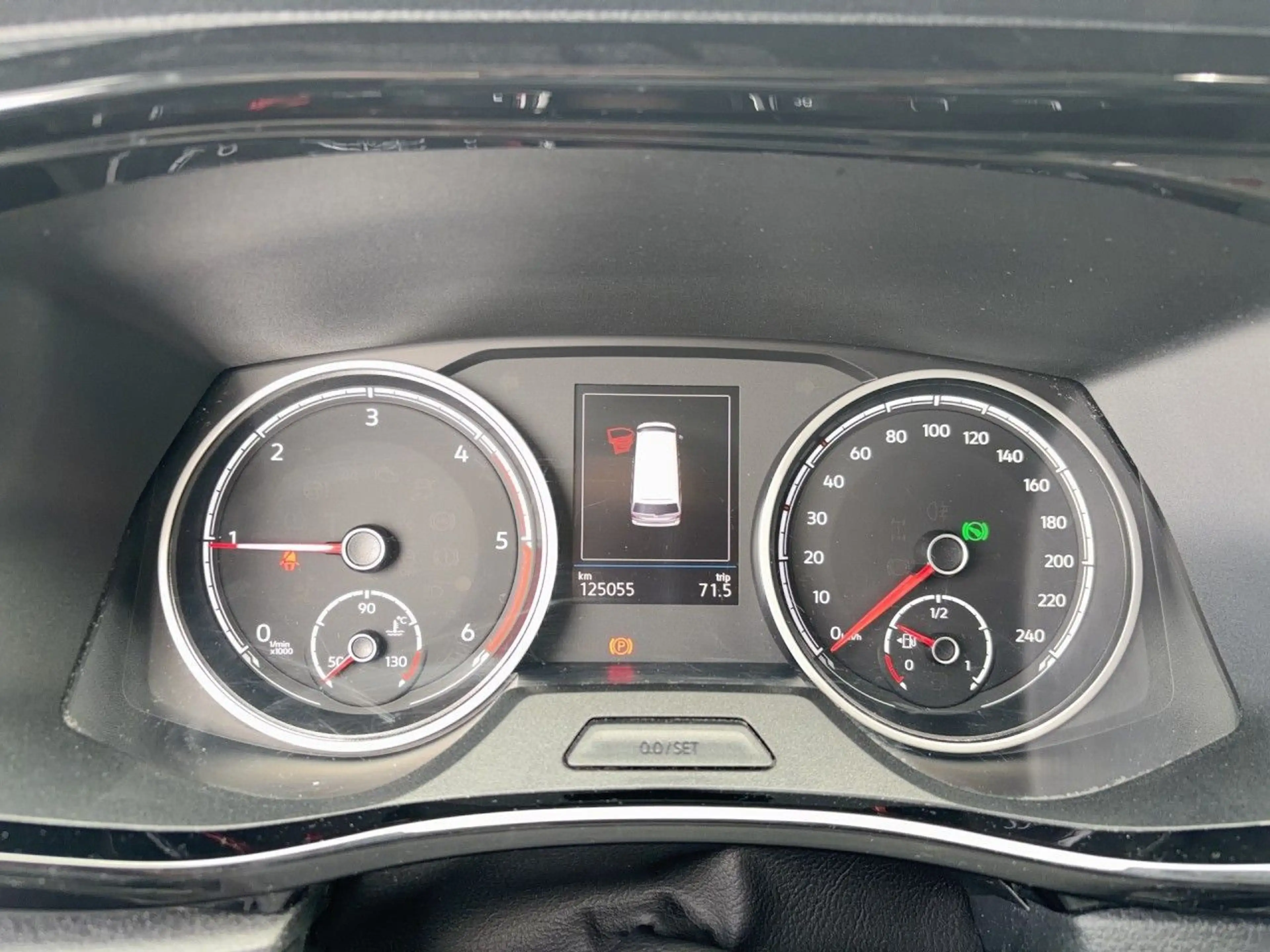Volkswagen T6.1 Multivan Generation SIX KR 2.0 TDI DSG AHK Klima Navi — photo 11