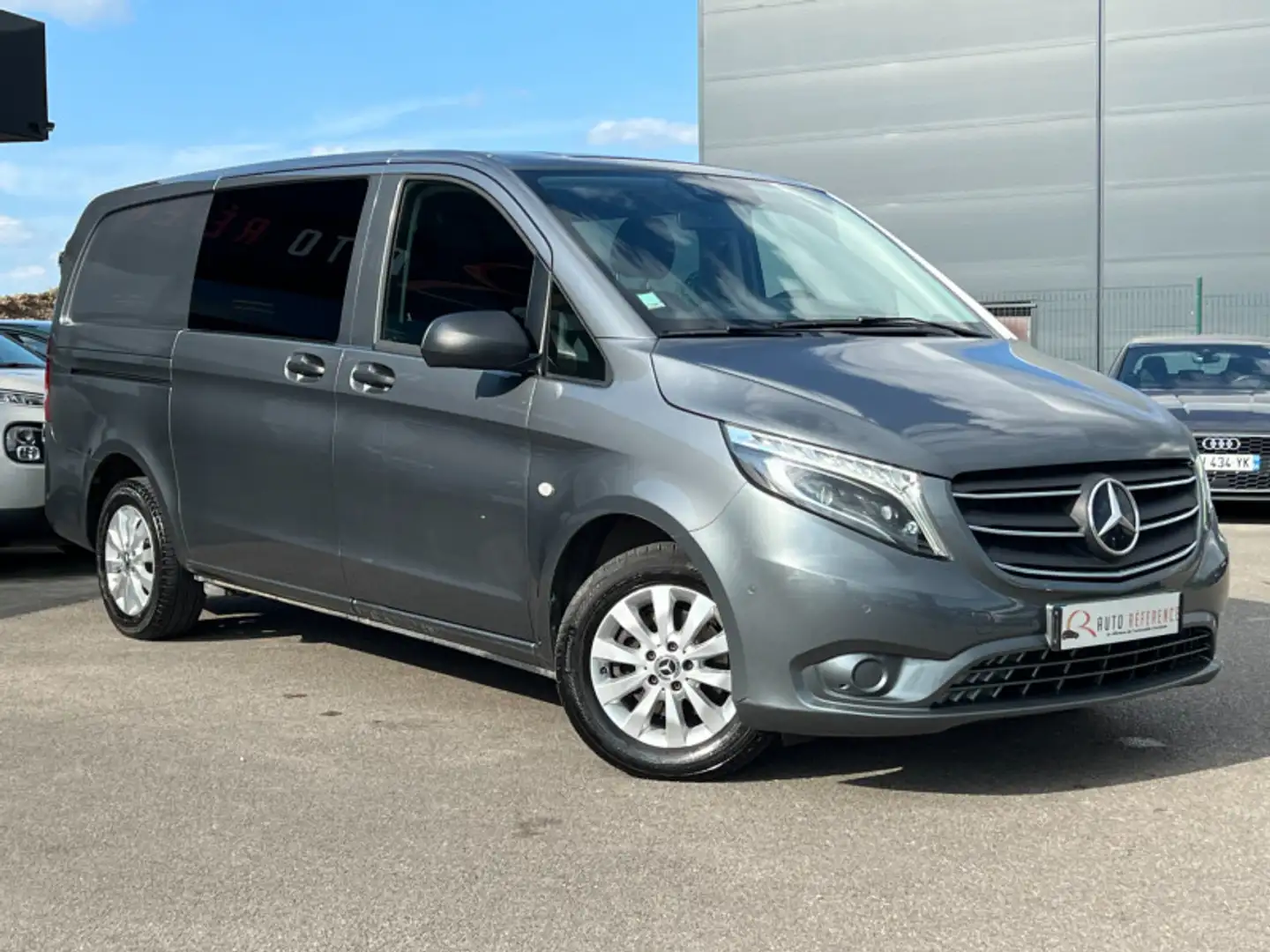 Mercedes-Benz Vito 114 CDI COMPACT 9G-TRONIC 1ERE MAIN / CAMERA  / GP Gris - 2