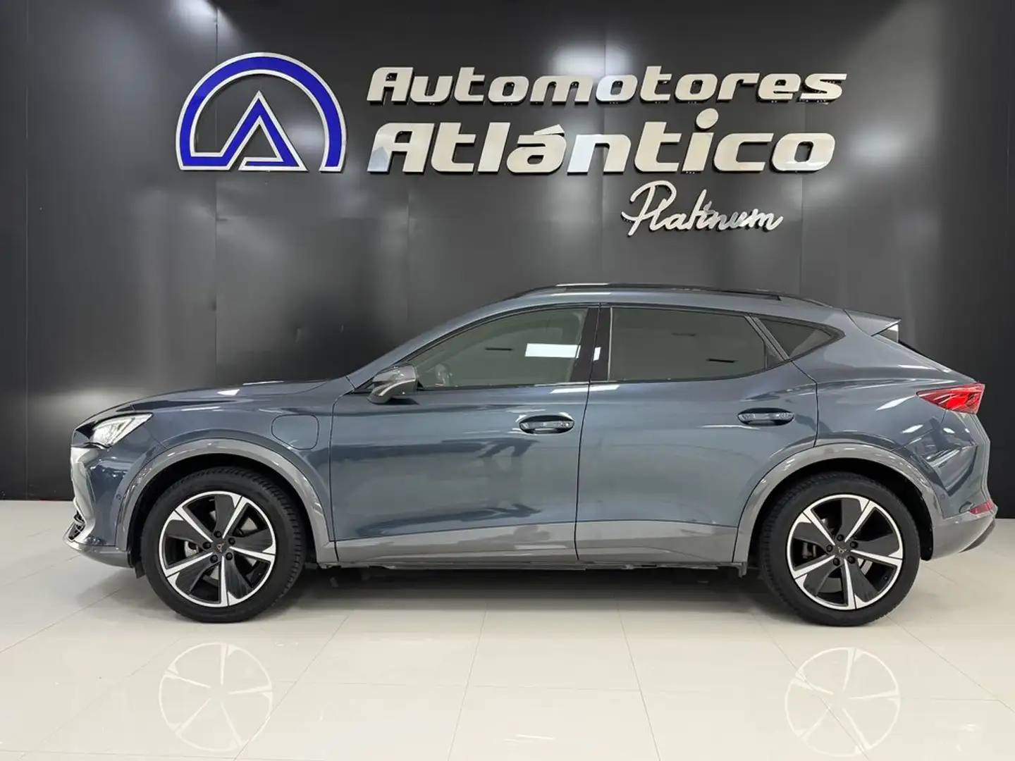 CUPRA Formentor 1.4 e-Hybrid 205 DSG Gris - 2