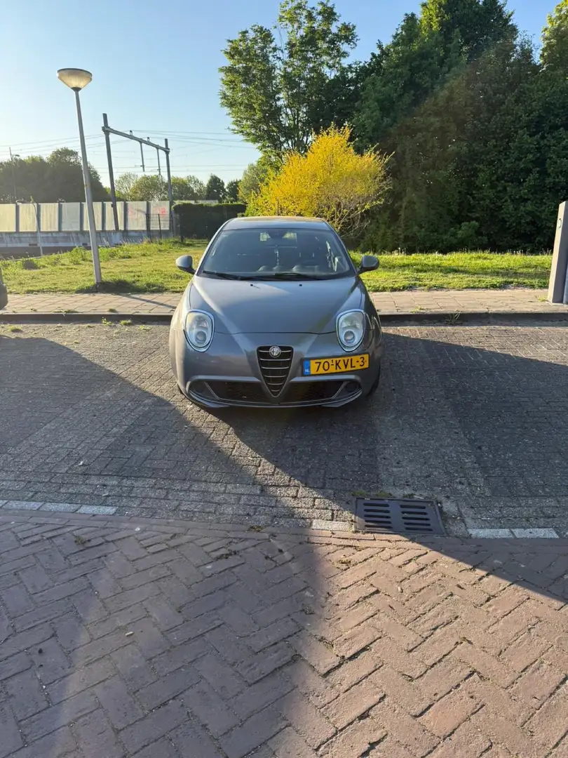 Alfa Romeo MiTo 1.4 16V Grijs - 2