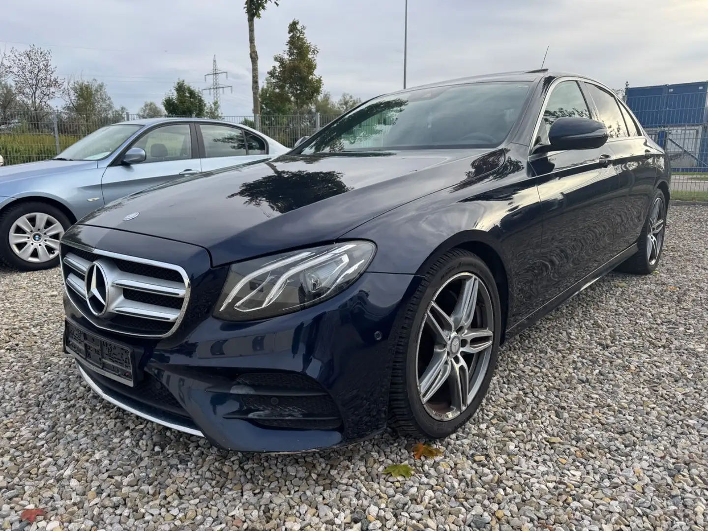 Mercedes-Benz E 220 d E-Klasse AMG-Line Widescreen Leder Taxi Blau - 1