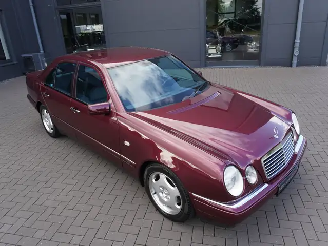 Mercedes-Benz E 320 AVANTGARDE orig.47.000 KM