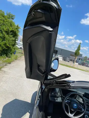 BMW i8 INDIVIDUAL L. *** Gesamt 374 PS *** NP 177.300 *** Ansicht 13