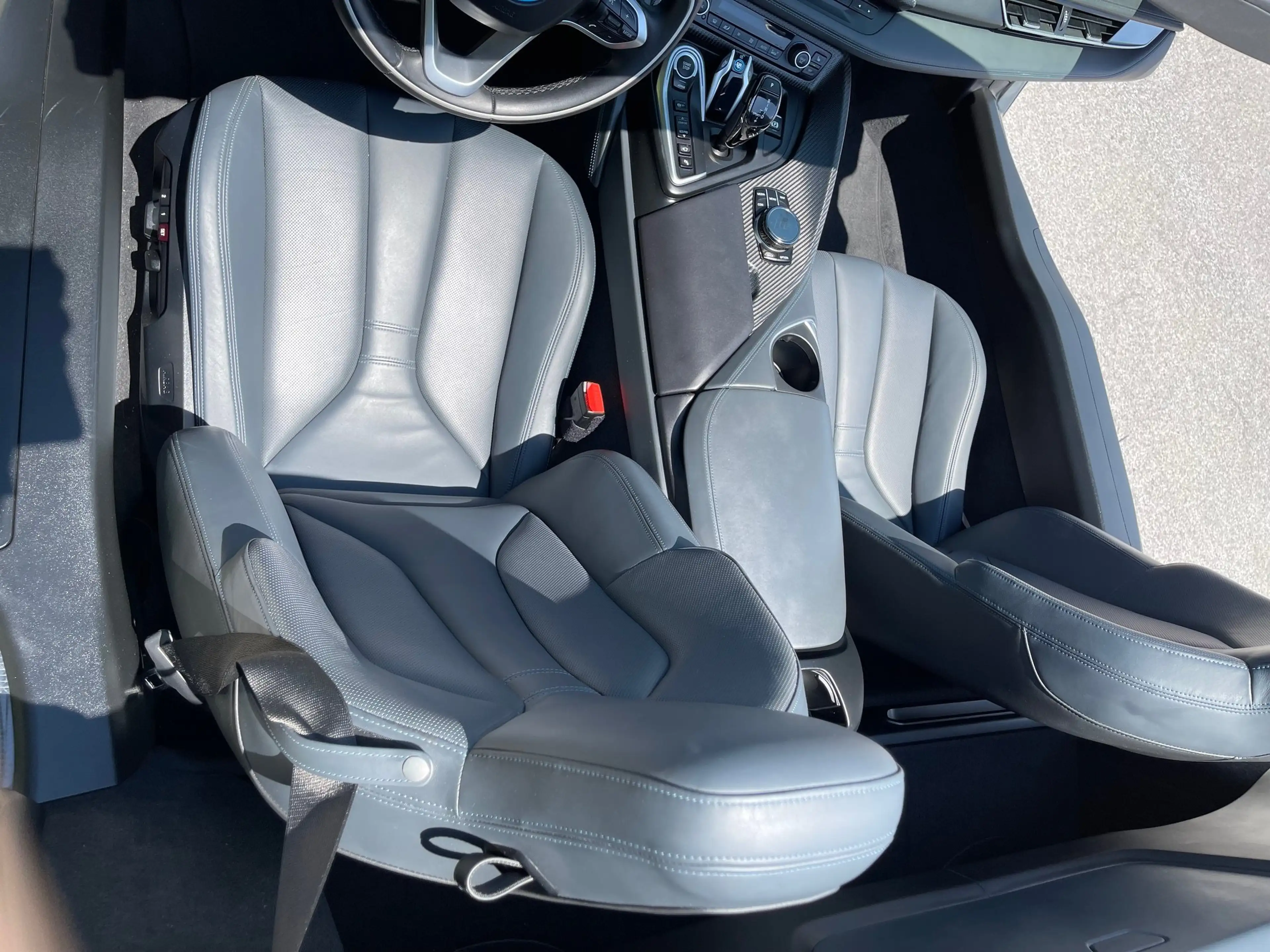 BMW i8 INDIVIDUAL L. *** Gesamt 374 PS *** NP 177.300 *** — photo 15