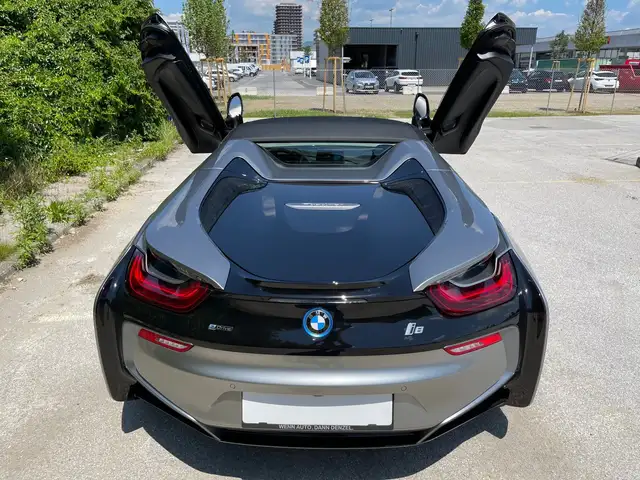 BMW i8 INDIVIDUAL L. *** Gesamt 374 PS *** NP 177.300 *** Ansicht 17