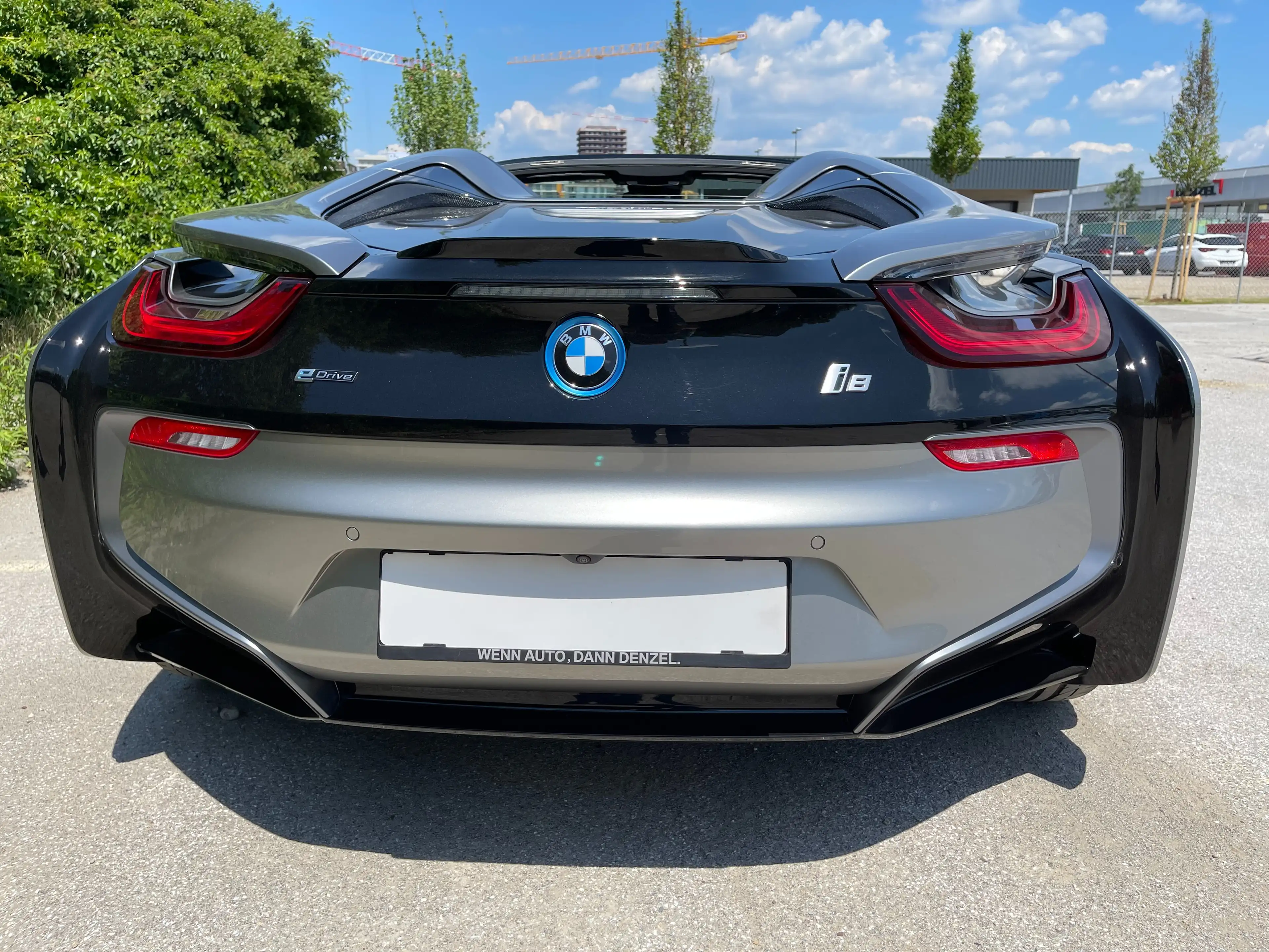 BMW i8 INDIVIDUAL L. *** Gesamt 374 PS *** NP 177.300 *** — photo 9