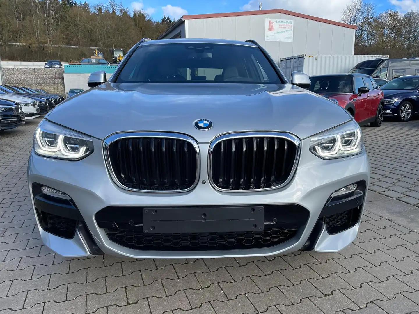 BMW X3 20d xDrive M Sport Navi, Head-Up 360° Kam. LED Silber - 2