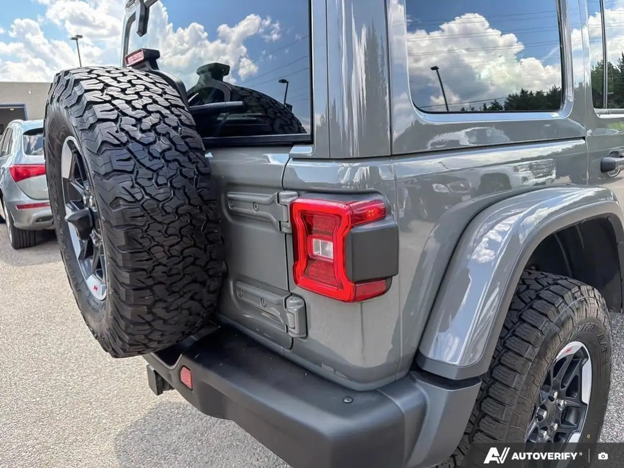 Jeep Wrangler photo Jeep Wrangler