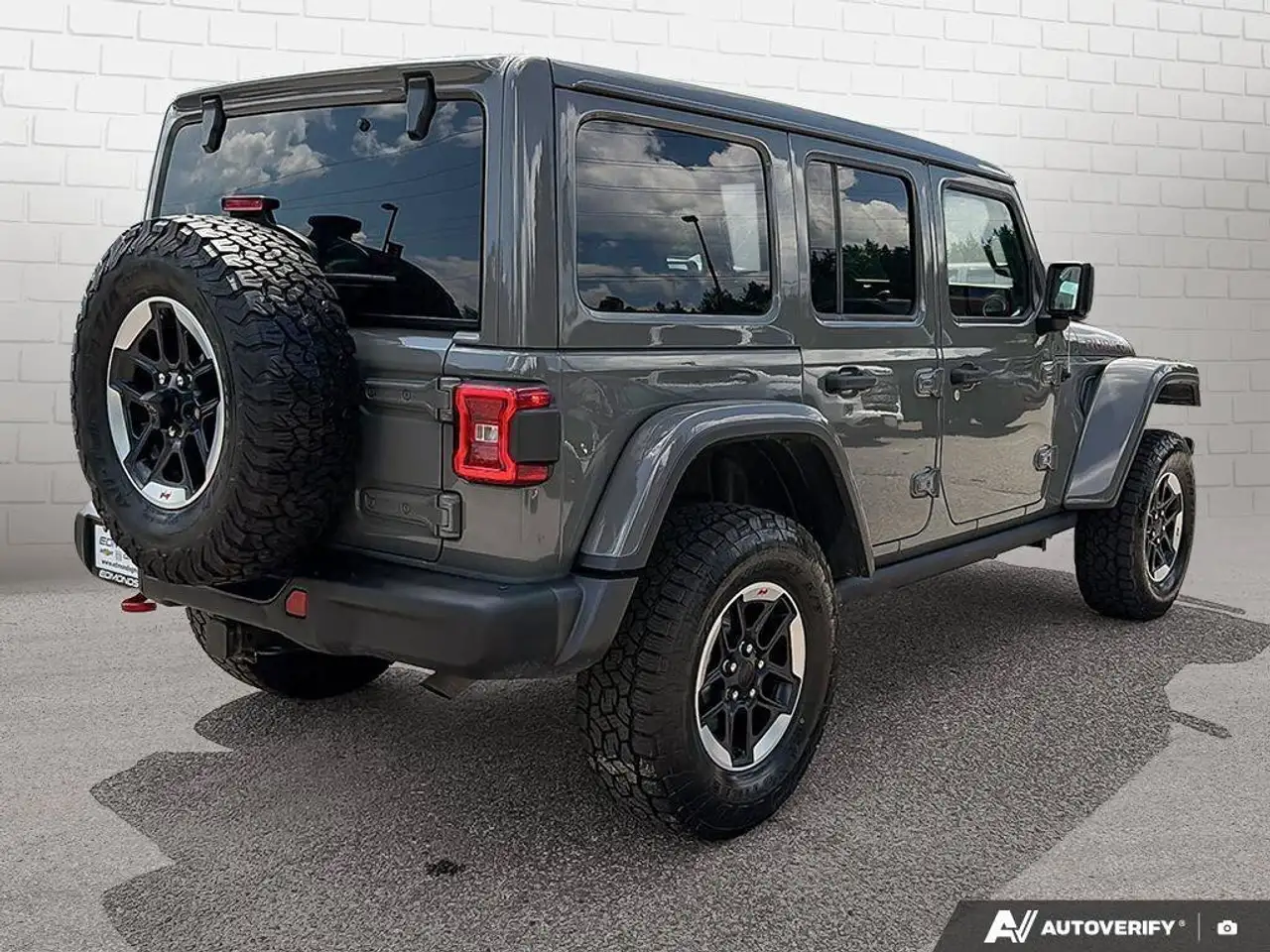 Jeep Wrangler photo Jeep Wrangler