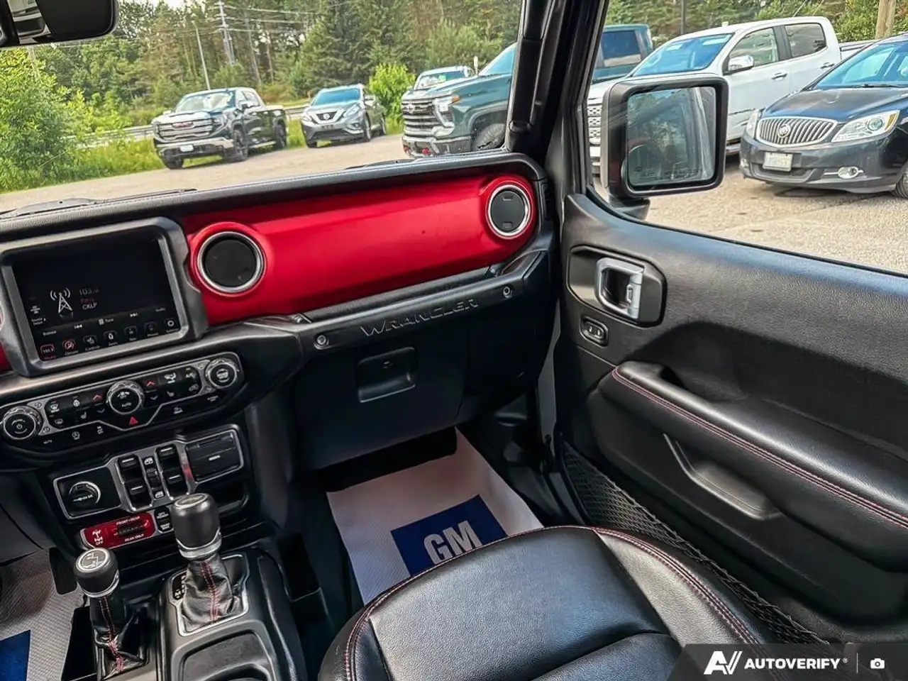 Jeep Wrangler photo Jeep Wrangler