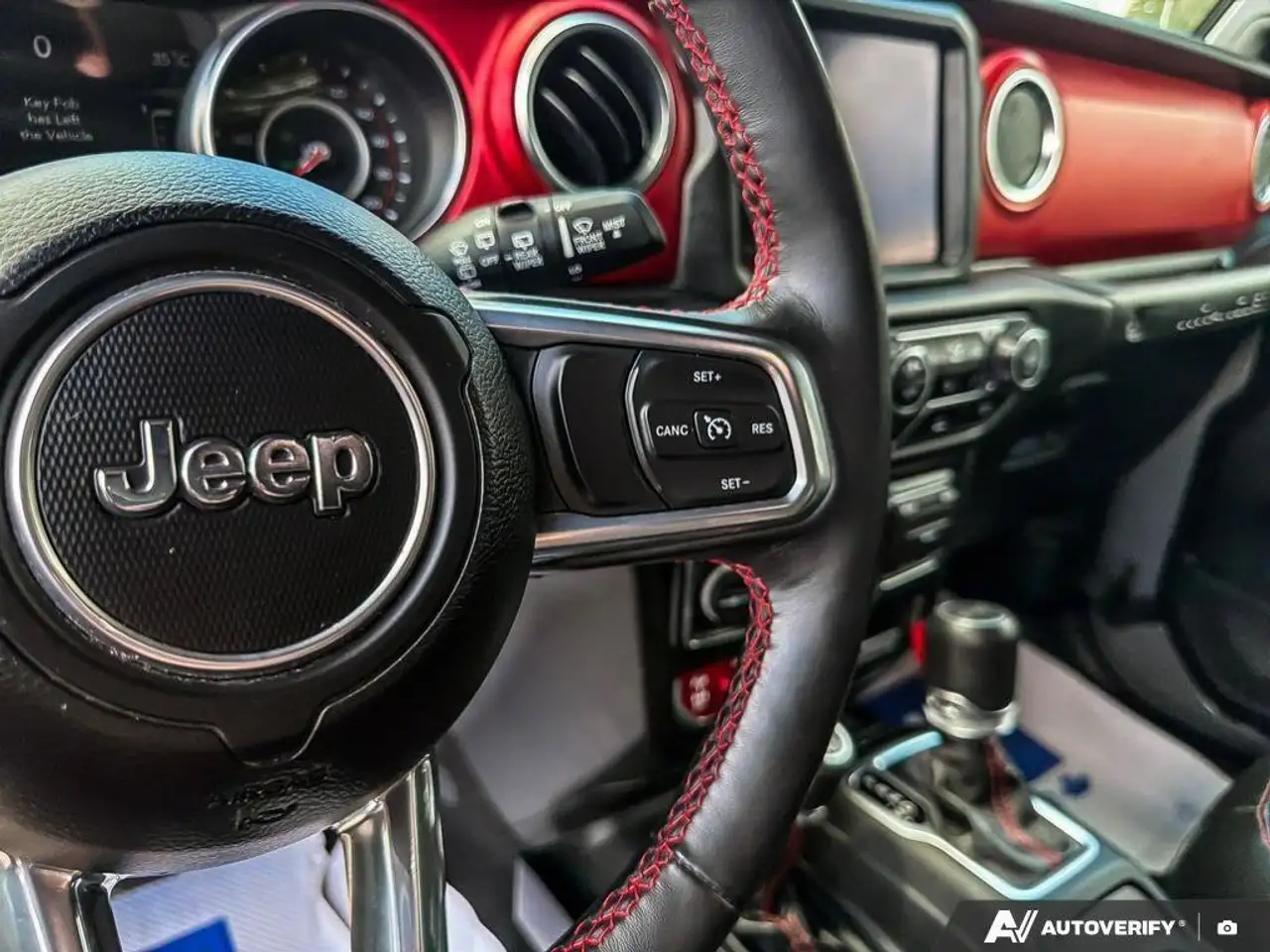 Jeep Wrangler photo Jeep Wrangler